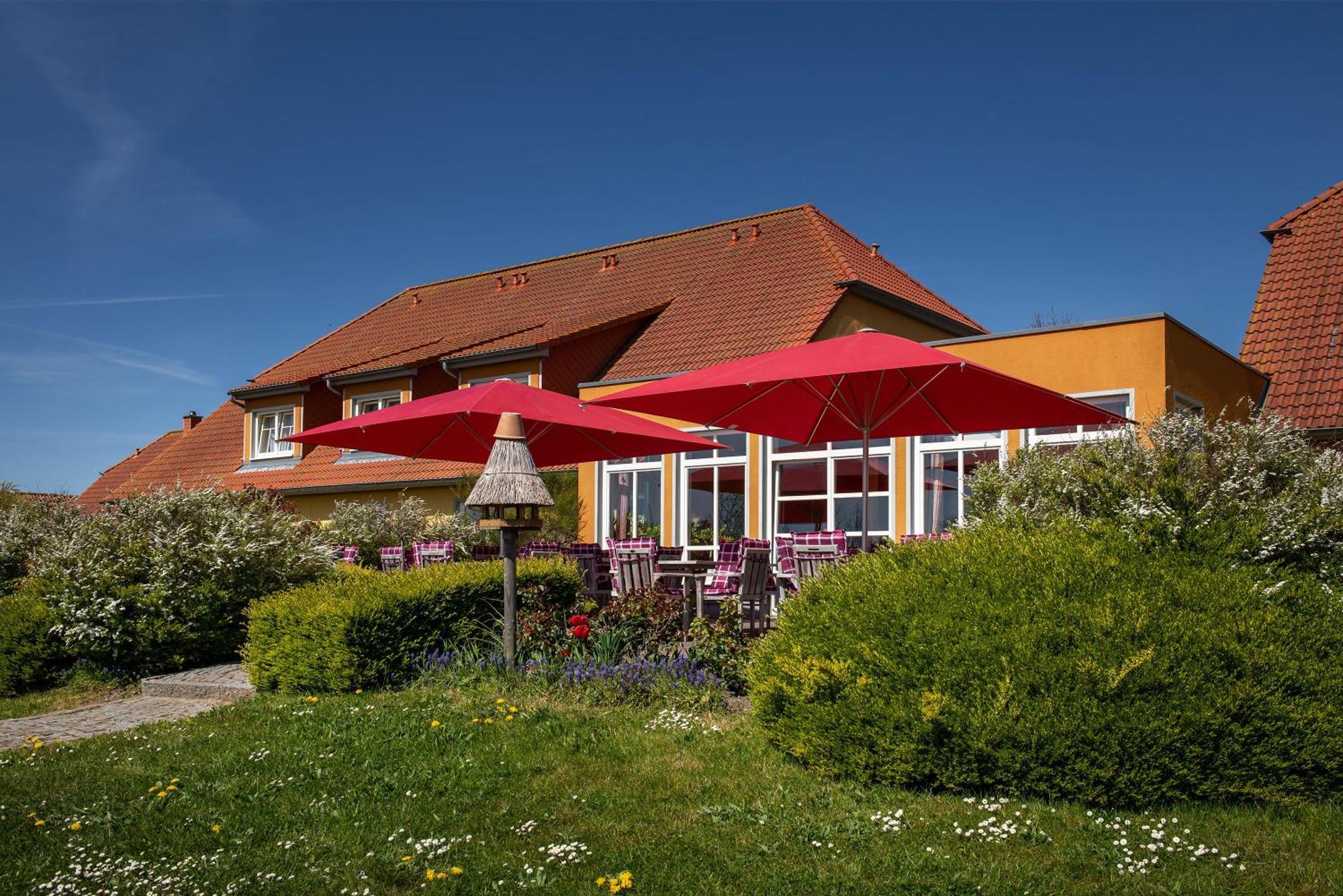 Hotel & Restaurant Zum Kap Arkona Putgarten Экстерьер фото