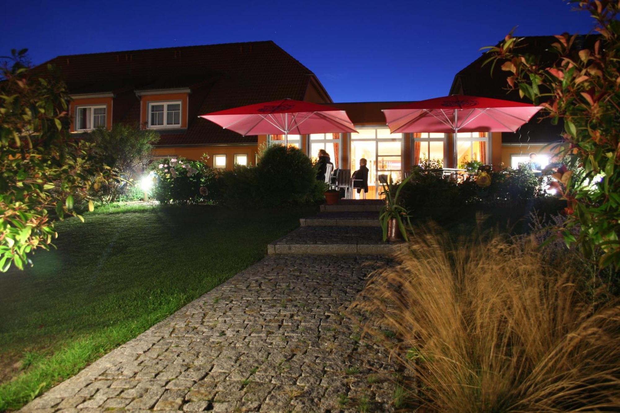 Hotel & Restaurant Zum Kap Arkona Putgarten Экстерьер фото
